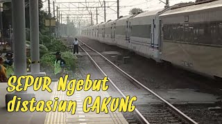 SEPUR Ngebut Distasiun Cakung | ARGO LAWU - ARGO BROMO ANGGREK LUXURY