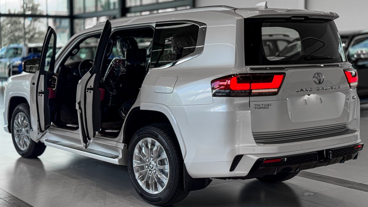 New ! Toyota Land Cruiser LC300 Luxury VIP 7seater ! Interior and Exterior