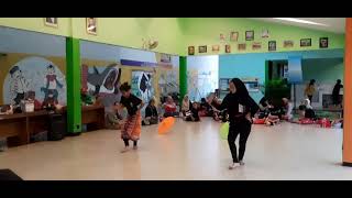 Tari Tapak Selaras , Lat. Version