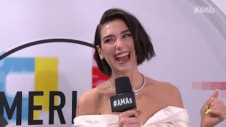 Dua Lipa Red Carpet Interview - AMAs 2018