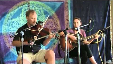 Pat 'Em On The Back - Matt Combs (Fiddle) w/Rachel...