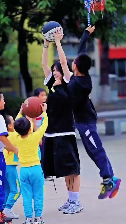 tomboy style 😍 coolgril 🔥 viral tiktok 🔥🔥#tomboy #ncllw  #chinesegirl #douyin #wolfcuthair#shorts