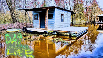 Houseboat Getaway! The SWAMP Comes Alive at Night! (Catch and Cook)