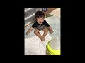 ミルクに興奮するする赤ちゃん