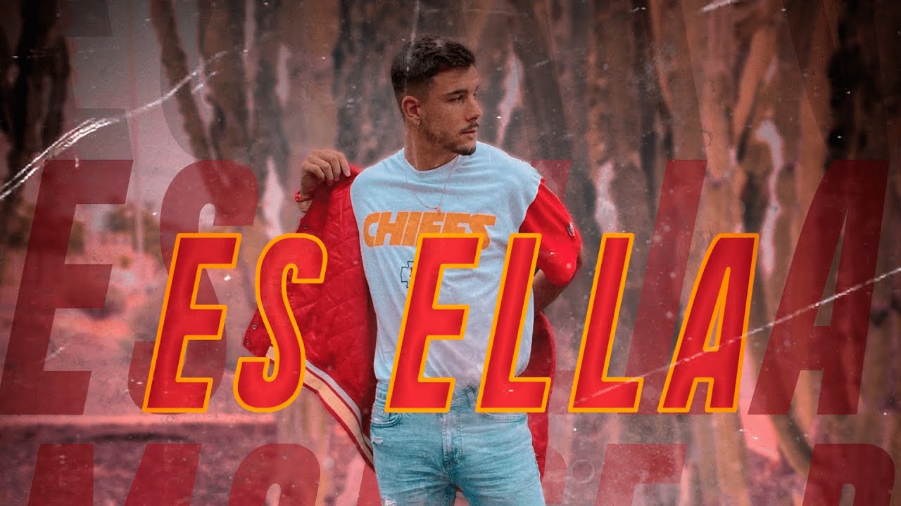 Watch Es Ella - Mouse B (Videoclip Oficial) on YouTube Watch Es Ella - Mouse B (Videoclip Oficial) on YouTube