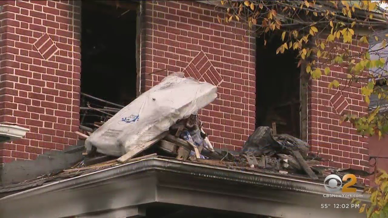 Family members killed in Bronx fire identified - YouTube
