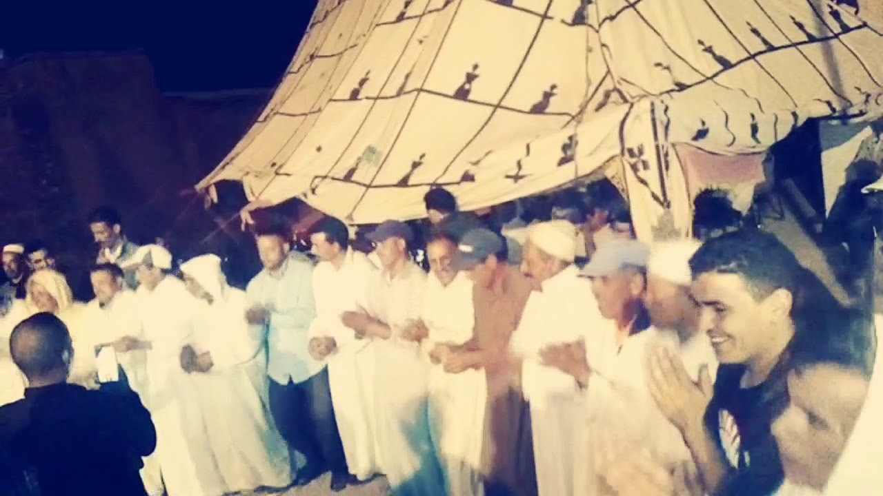 الجزء الاول من مناسبات ايت وعزيق يستقبلون ايت شربوا استقبالا حااااااارا تحياتي لكم جميعا