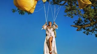 Doja Cat Claps Back at Critics Over 'Vie' Album Cover!