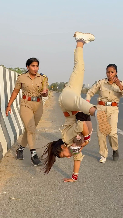 Ye police wali ho gyi viral 😱😱 #shalukirar #ytshots #shorts