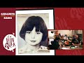 EL BÚNQUER: Mary Bell (2x170). Continuant amb la norma del Búnquer: mare desgraciada, vida assegurada. Avui tenim una protagonista amb una infància molt difícil, de les pitjors que han passat pel programa. La pobra Mary Bell ens va sortir ben llampada. Només direm que un dels seus jocs d'infància preferits era escanyar nens fins que ens tornessin liles. sfx cop tensió. Una nena psicòpata que voltava pels carrers d'un Newcastle marginal. - EMTV