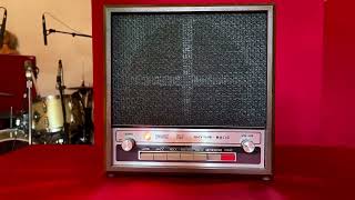 Sears Rhythm-Matic vintage analog drum machine with built-in speaker Resimi