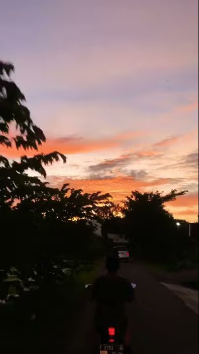 BAHAN VIDO STORY WA #SENJA YANG MENAWAN