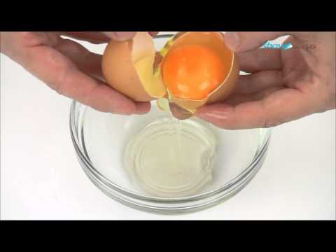 Видео: 3 способа сделать маску для волос из яиц и оливкового масла