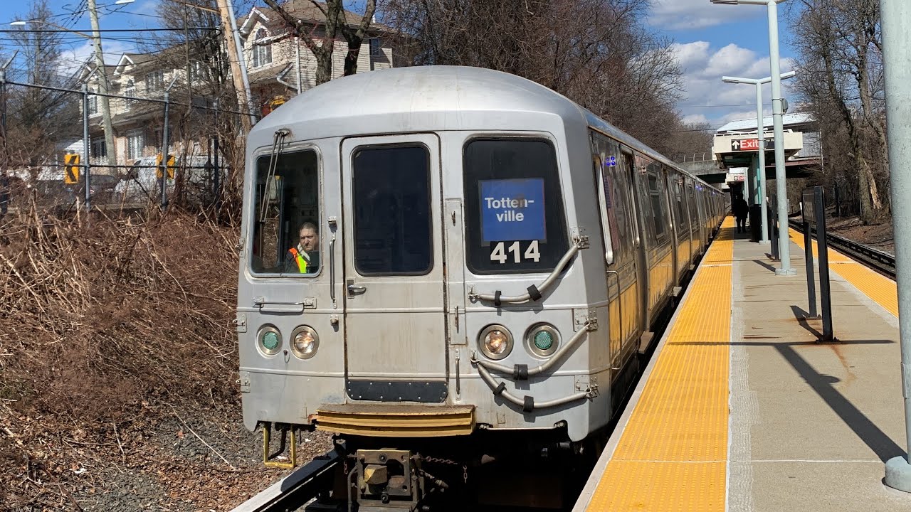 St. Louis R44 St George Ferry & Tottenville Bound 1973 St Louis R44 SIR Local Trains ...