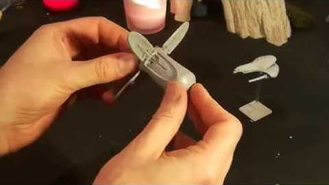 Dropzone Commander by Hawk Wargames/TT Combat Shkleton Excape Pod Unbox and Build