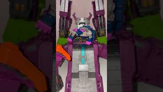 Transformers Earthrise Titan Scorponok Action Figure Review! | Base mode