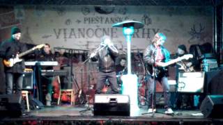 Elán tribute band-2./20.Časť.Tanečnice zLúčnice.2:51min.VIANOČNÉ TRHY PIEŠŤANY 2014.SAMSUNG GT-P5100