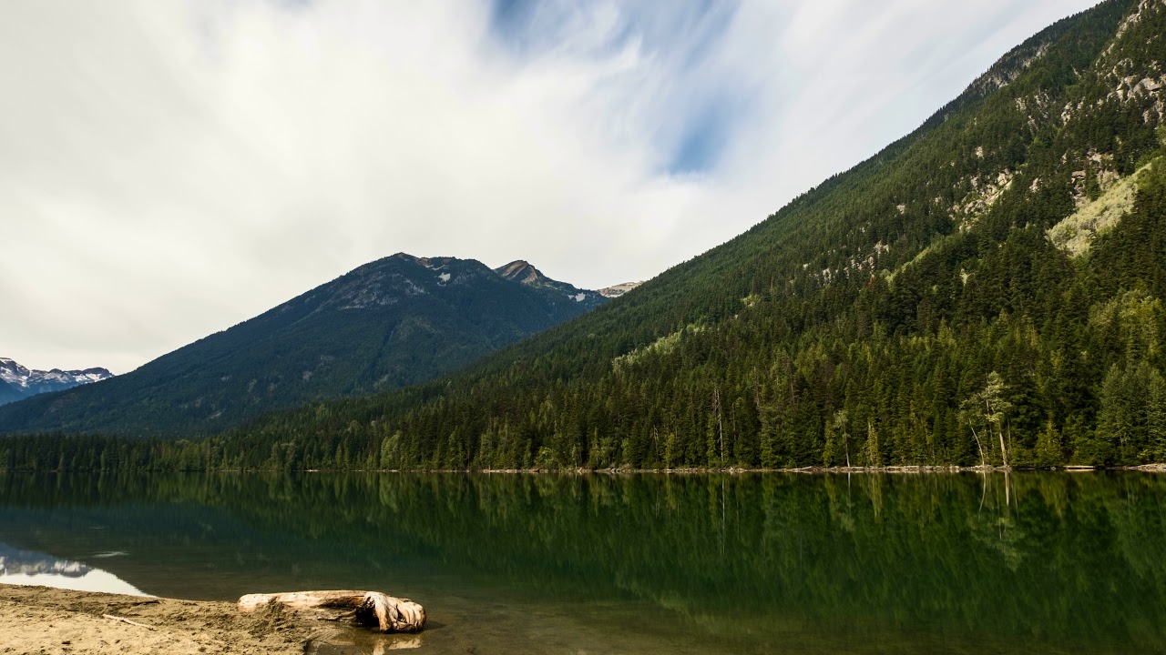 Birkenhead Lake Timelapse -  4K