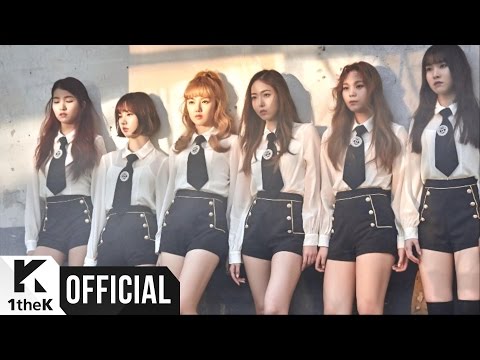 GFRIEND 集合　公式トレカ　AWAKENING ① GFRIEND / THE AWAKENING メンバー全員サイン入り - メルカリ