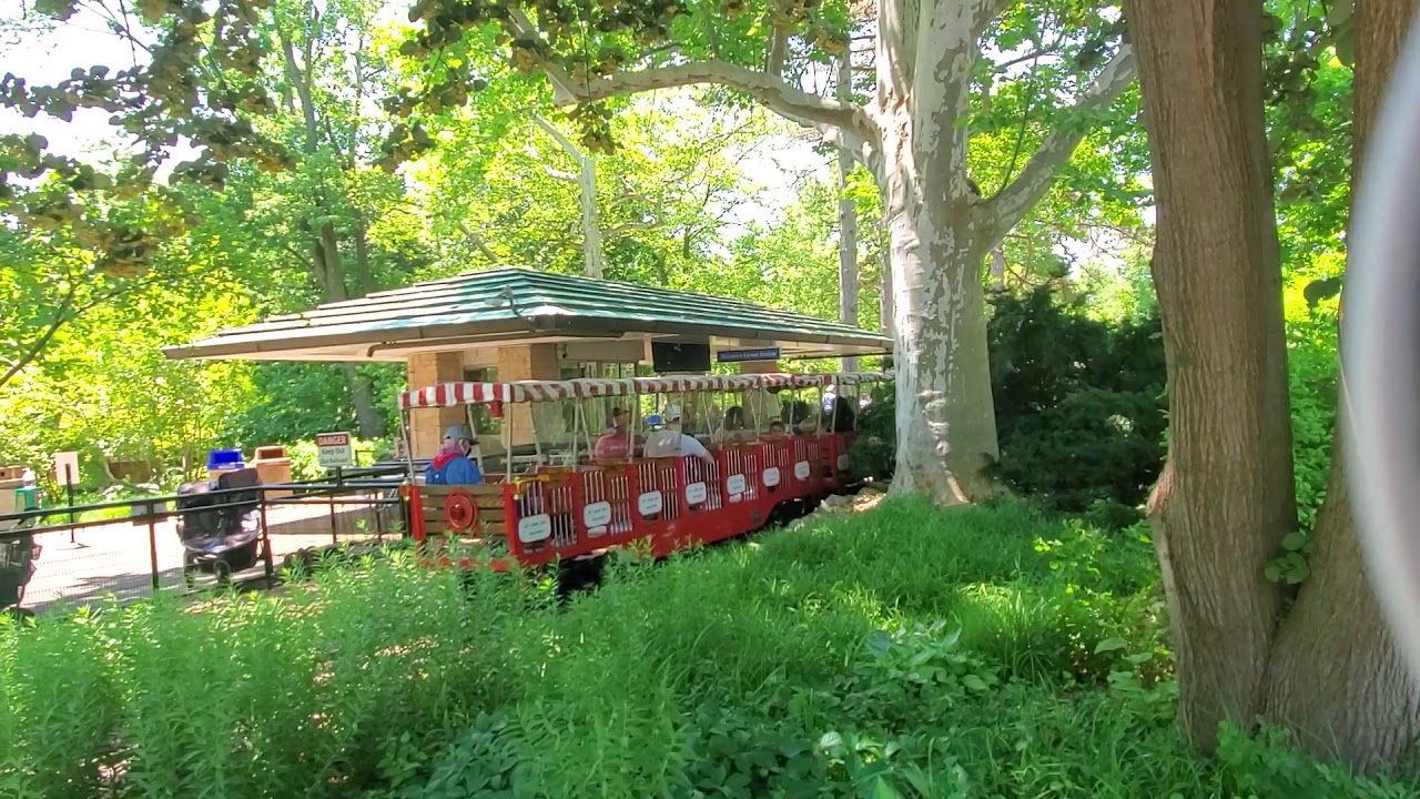 Saint Louis Zoo Railroad Crossing - YouTube