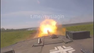 Leopard 2 engaging Russian targets