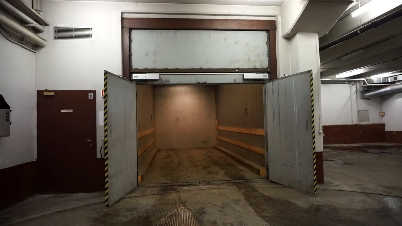 Machine Room Tour! 1978 Reber Schindler (DEVE) hydraulic car elevator @ Kongens Gate 9, Oslo, Norway