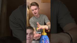 Bu Sabun Makinesinin Küçük Bir Hilesi Var