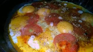 افغانی آملیٹ بنانے کا طریقہ انڈے اور ٹماٹر کے ساتھ بہترین ریسپی