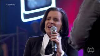 Marina Lima e Lobão emocionam cantando 