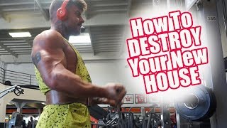 Everyday is ARM Day at Golds Gym Venice