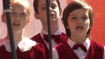 7. Большой детский хор им.В.С.Попова - "На Берлин", "Пусть всегда будет солнце"