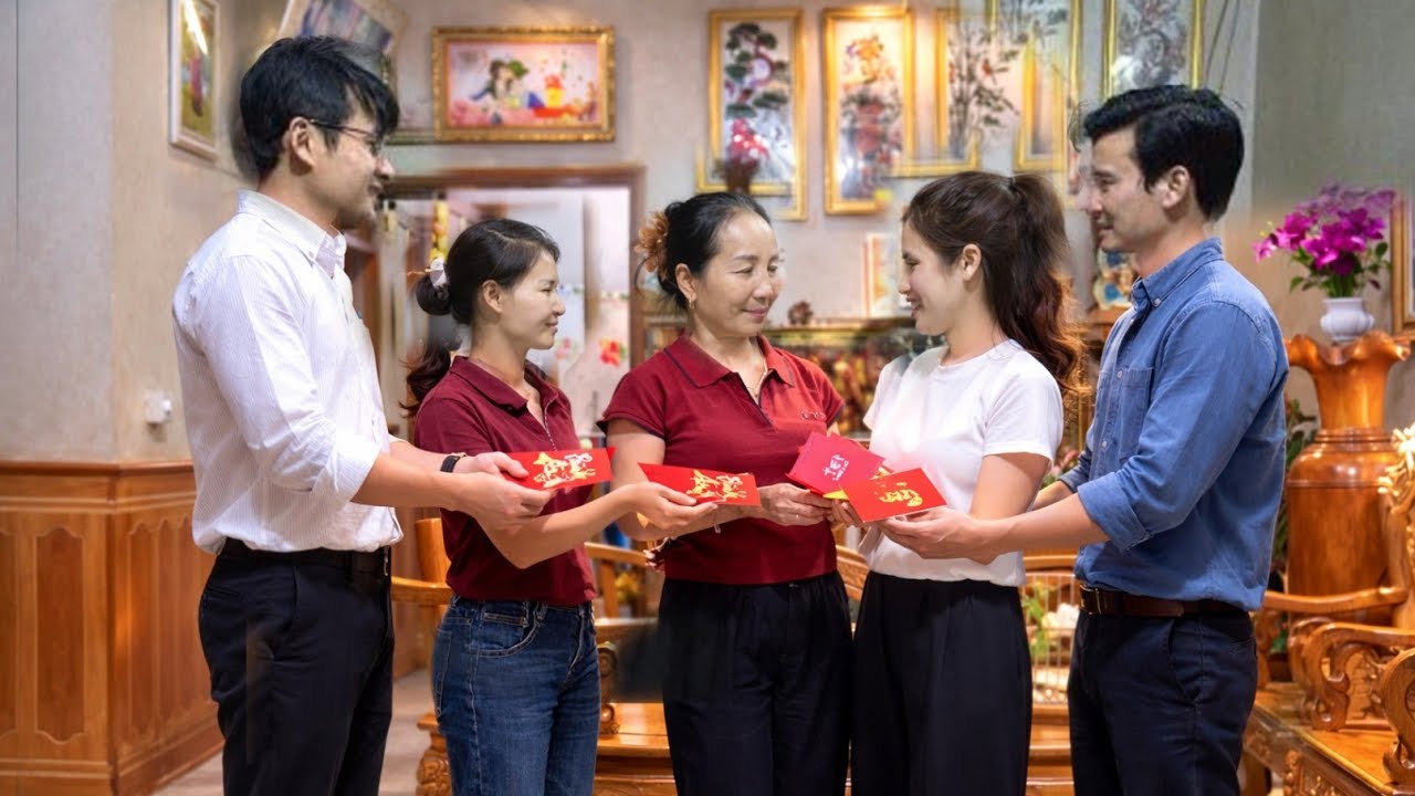 The reunion moment made Tu Phan Diem and Toan feel what family love truly means. 