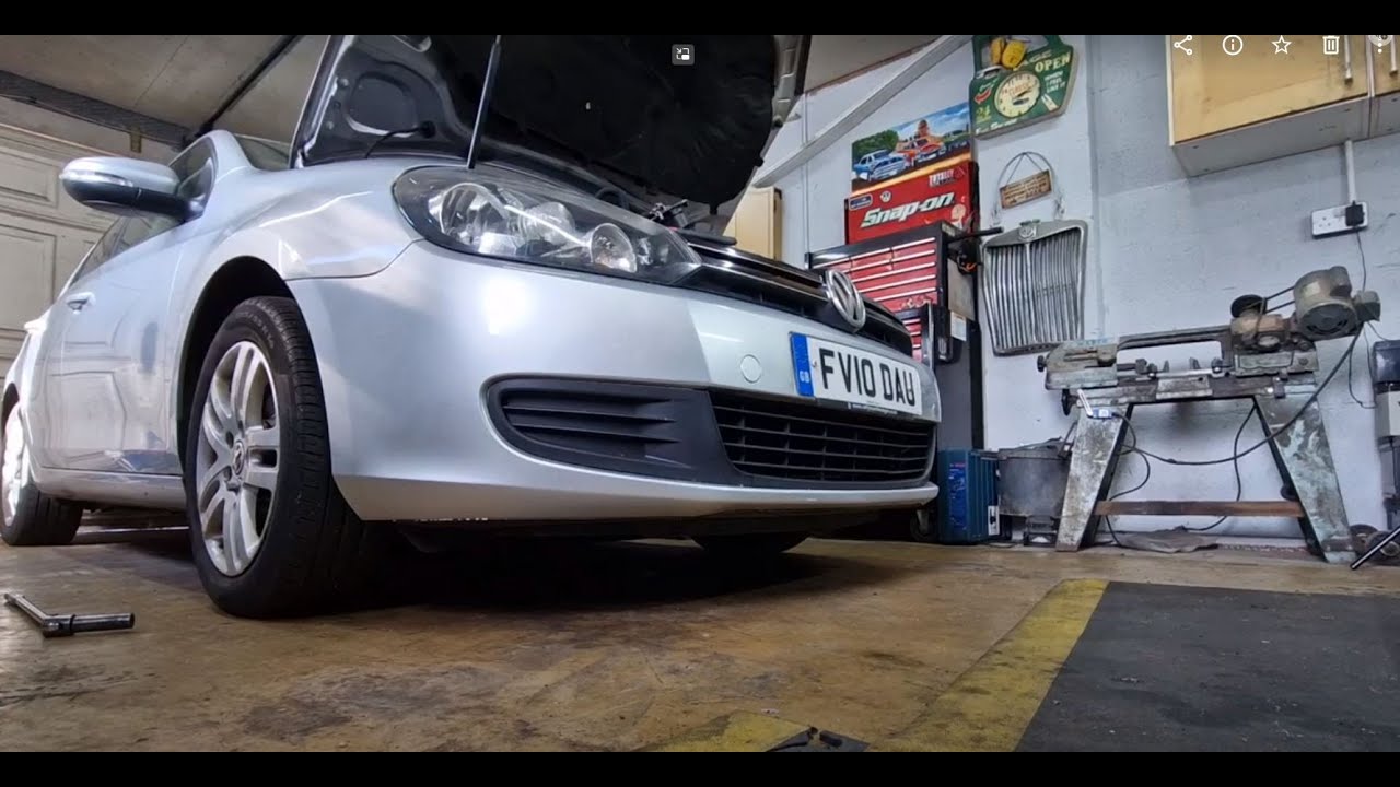VW golf MK6 CAYC cambelt change. 2010 1.6 tdi. YouTube