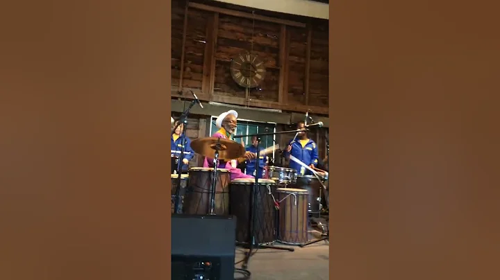 10/18/15 Southside Drummers with Logan Murray and ...