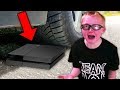 Sa maman crase sa ps4 avec une voiture  cause fortnite   regarder