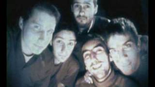 Video thumbnail of "Ornatos Violeta - Dia mau  - ao vivo no Hard Club 1999"