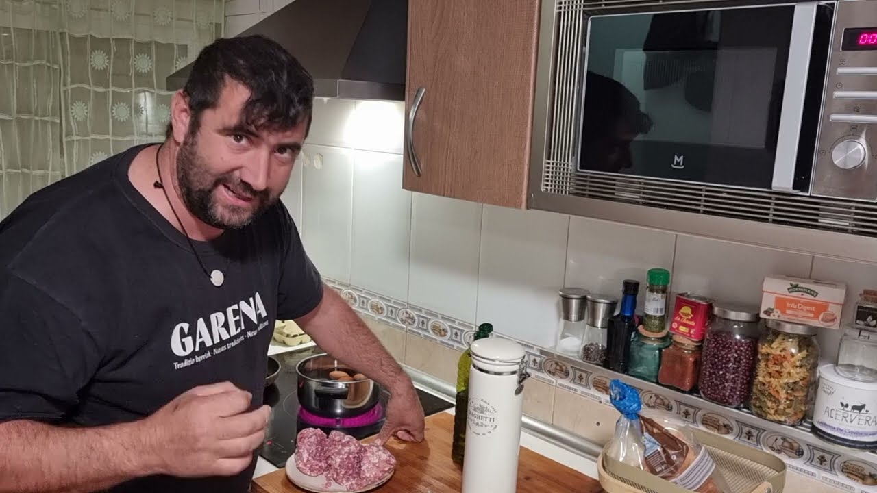 Autóctonos está noche toca pasta.