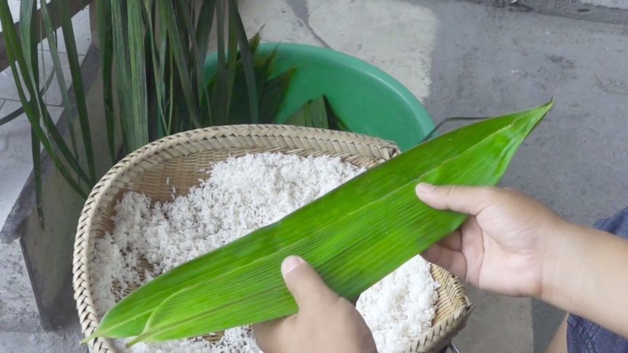 阿哥的家乡是这样包粽子的，看似简单包起来还有点难度哦