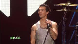 Jonas Brothers - What A Man Gotta Do (Live) Jingle Ball 2021