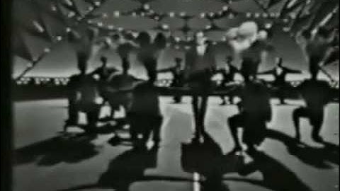 RCTV theme - Renny Presenta Opening - Renny Ottolina