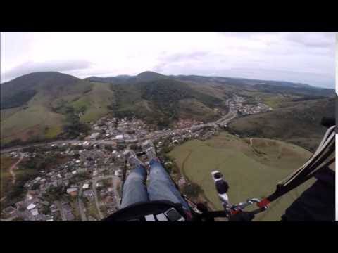 Voo Parapente Cantagalo-RJ Bairro São José Dia Nublado