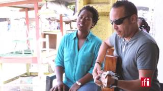Elida Almeida chante "Joana" en live acoustique à Abidjan chords