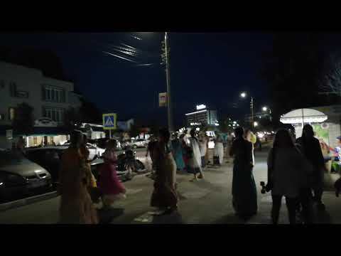 Анапа))) Ночные танцы на улице!!!