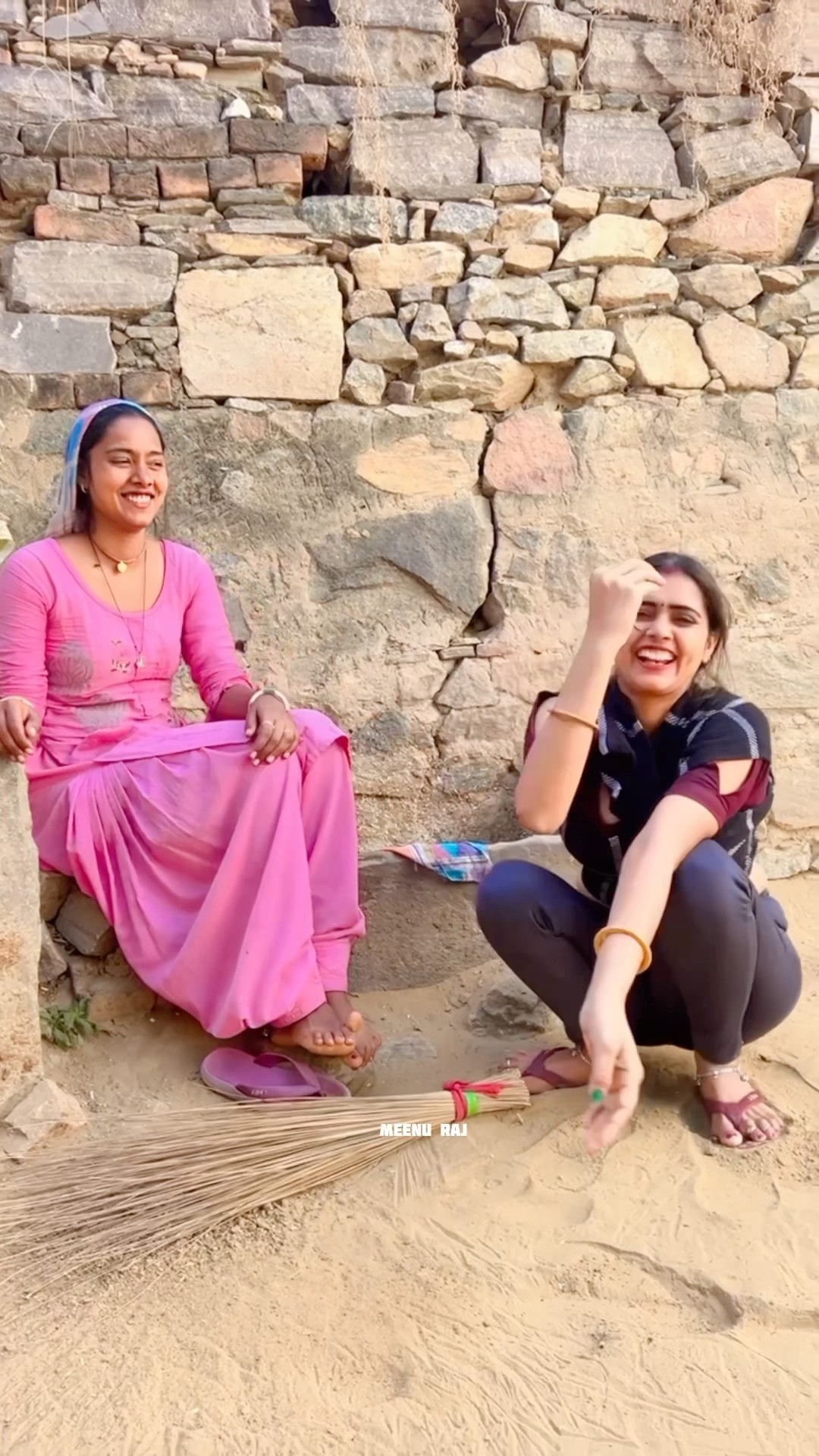 भारत की ठंड ? #shorts #meenu #trending #funny #comedy