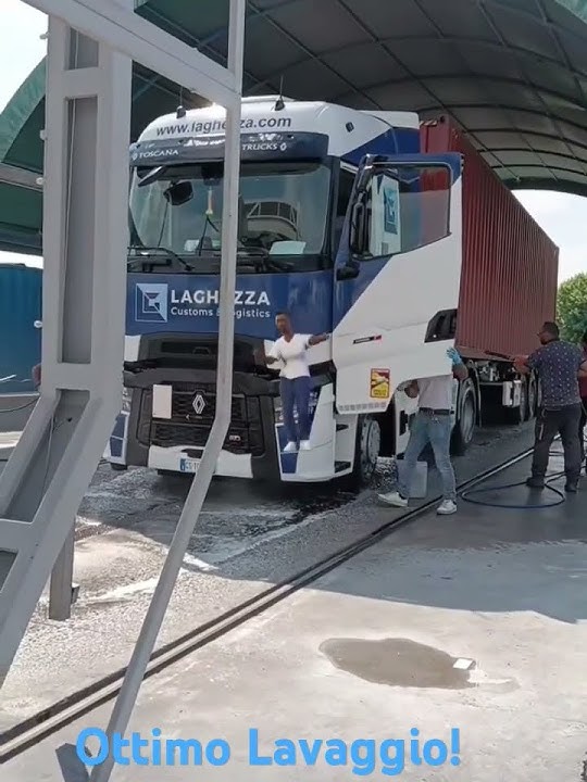 #lavaggioauto #lavaggiocamion#camionrenault#cpntainer