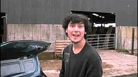 Shearing Instructional Video - setting a handpiece