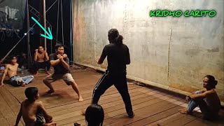 Wow keren, ternyata dagelan ketoprak KRIDHO CARITO lincah salto & pencak silat (perang²an)