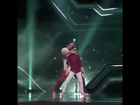 ابتلائنا رحمه لينا وحكمه من حكم الحياه كل واحد ناقصه حاجه فغيره حاجه مكملاه