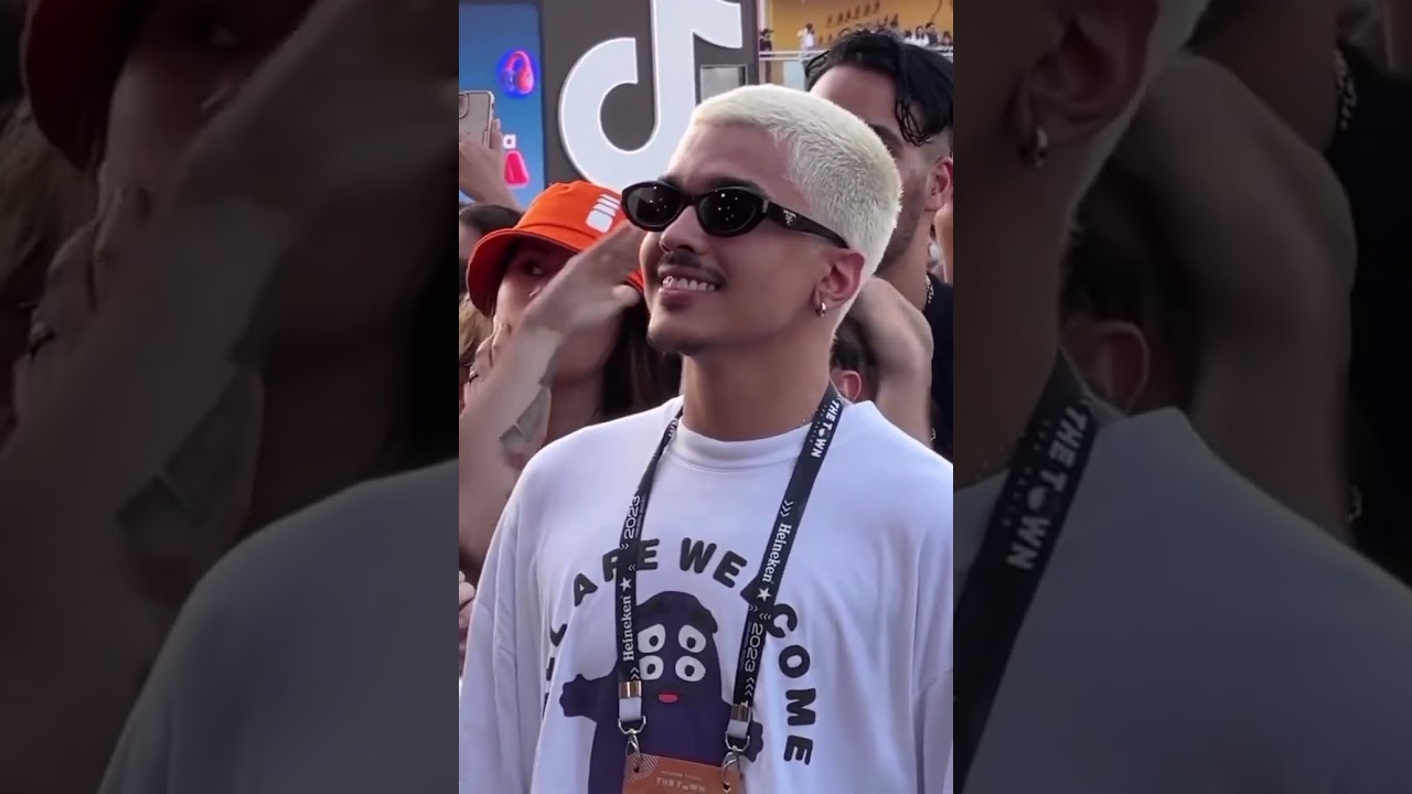 Simplesmente Chico Moedas vendo Luísa Sonza performar “Chico” pra ele no The Town.