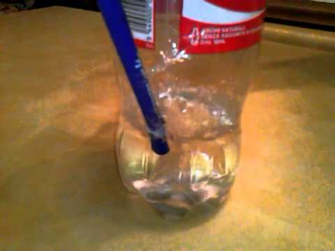 Video: Come Realizzare un Bong per Bottiglia d'Acqua (con Immagini)
